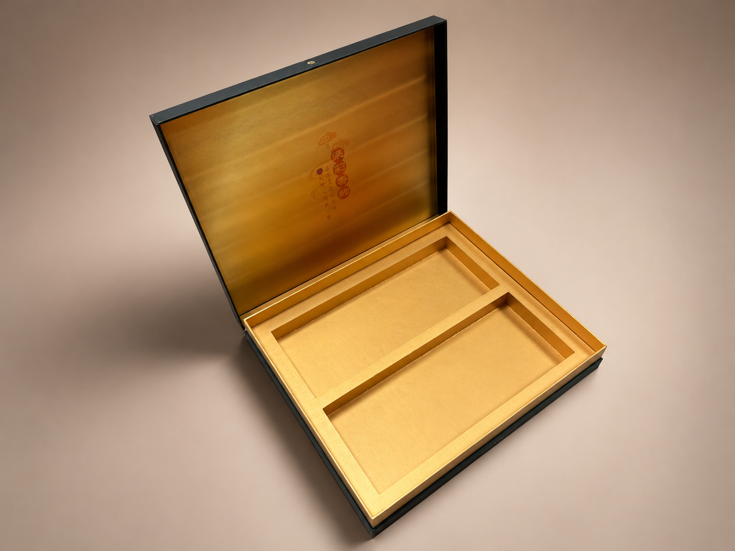 Flip-Top Cigarette Box | Classic Hinged Lid Tobacco Packaging - Image 5